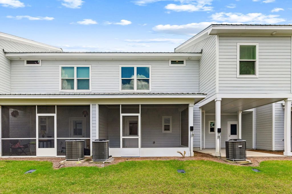 28 of 33 - 218 Date Palm Lane, Freeport, FL