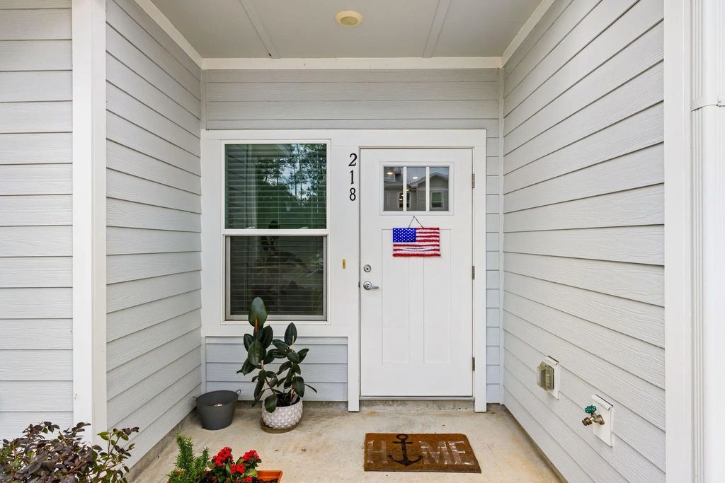 4 of 33 - 218 Date Palm Lane, Freeport, FL