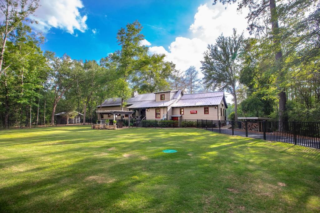 1830 Us-90, Westville