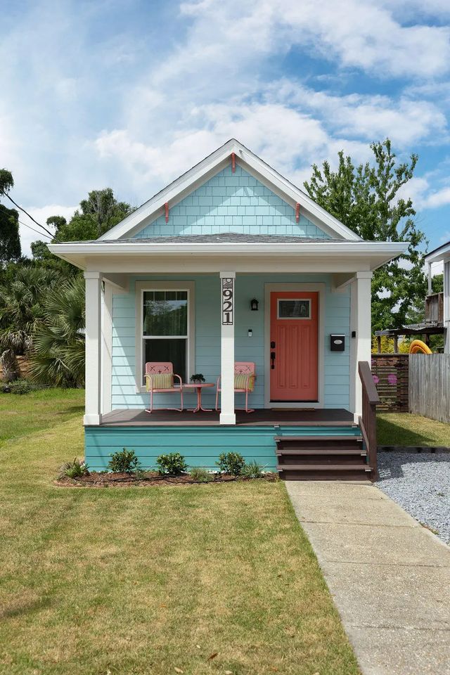 Photo of Listing #1002453
