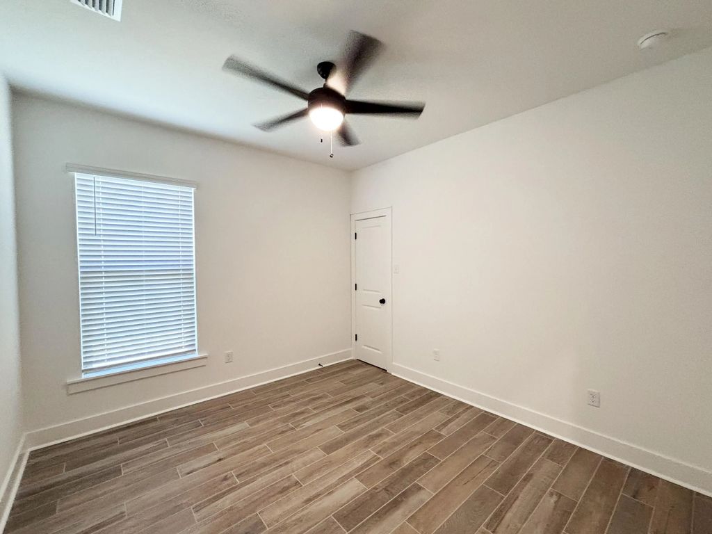 19 of 28 - 19 Chirp Lane, Freeport, FL