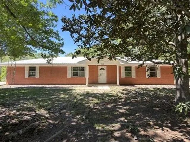 Photo of Listing #1001739