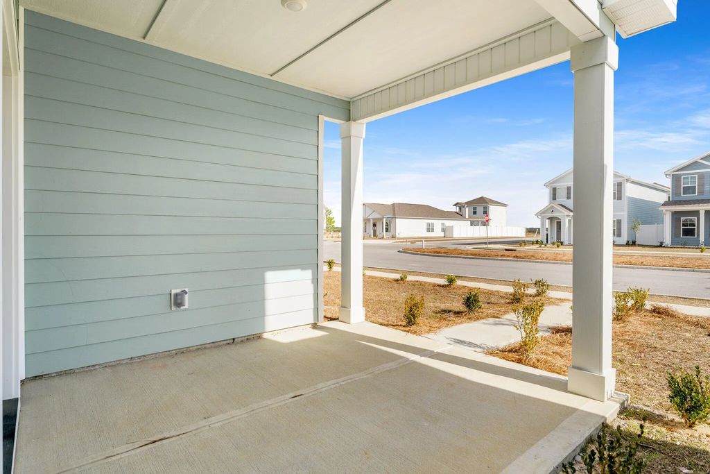 39 of 50 - 379 Arrowwood Boulevard, Freeport, FL