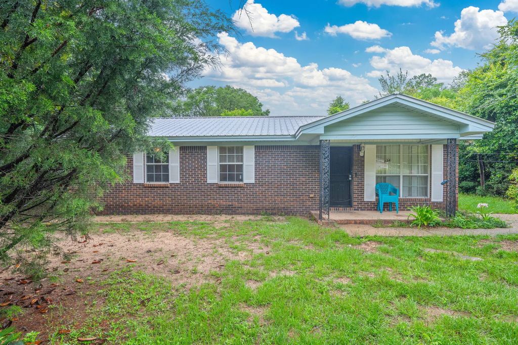 834 Mcdonald Street, Crestview