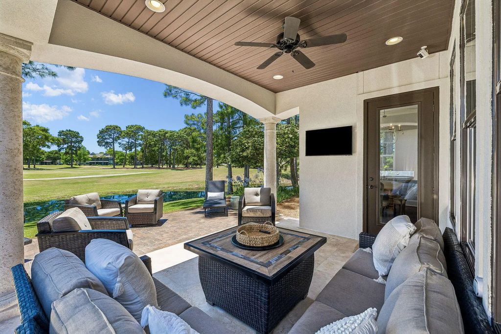 1886 Baytowne Loop, Miramar Beach