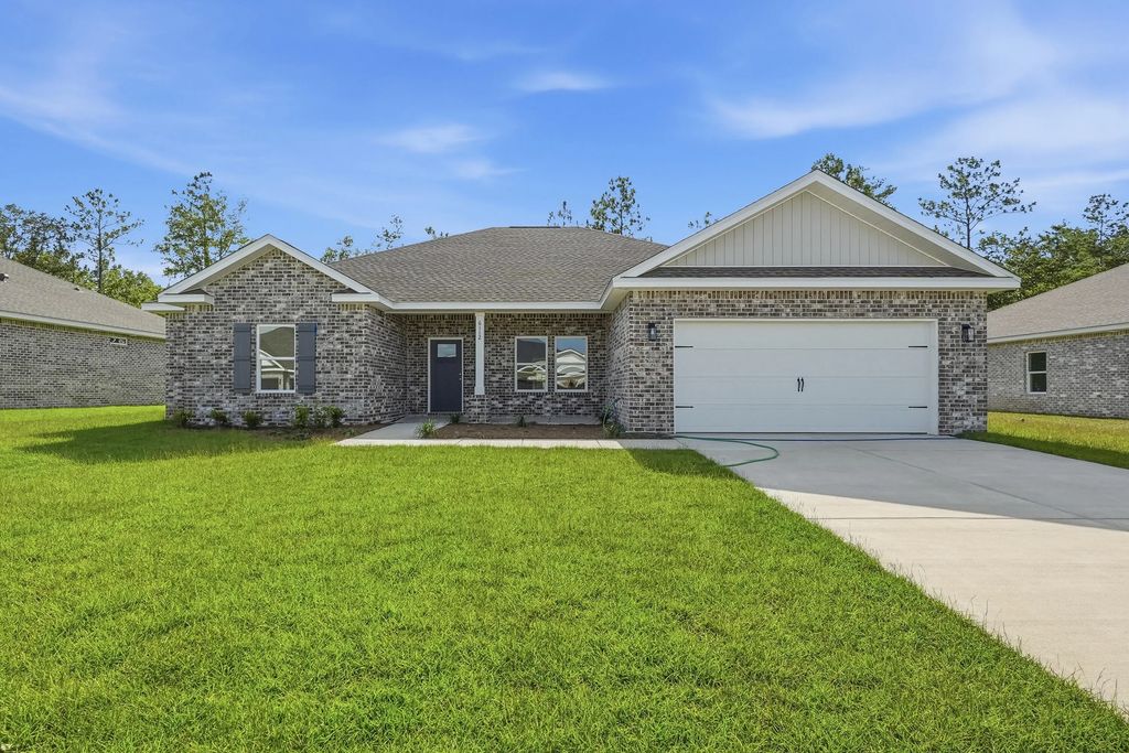 6112 Mildred's Way, Crestview
