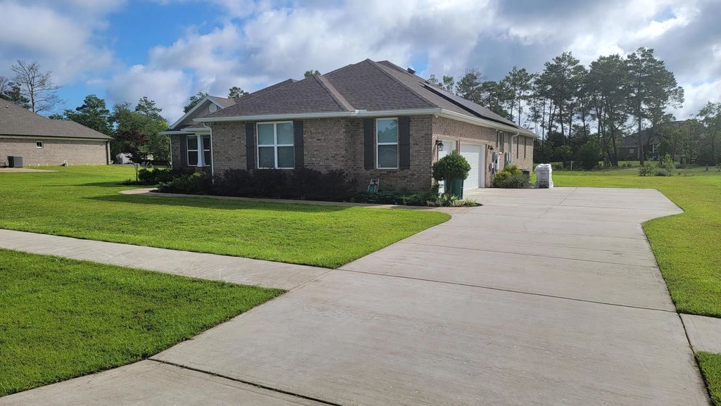 2 of 27 - 437 Gentle Wind Court, Freeport, FL