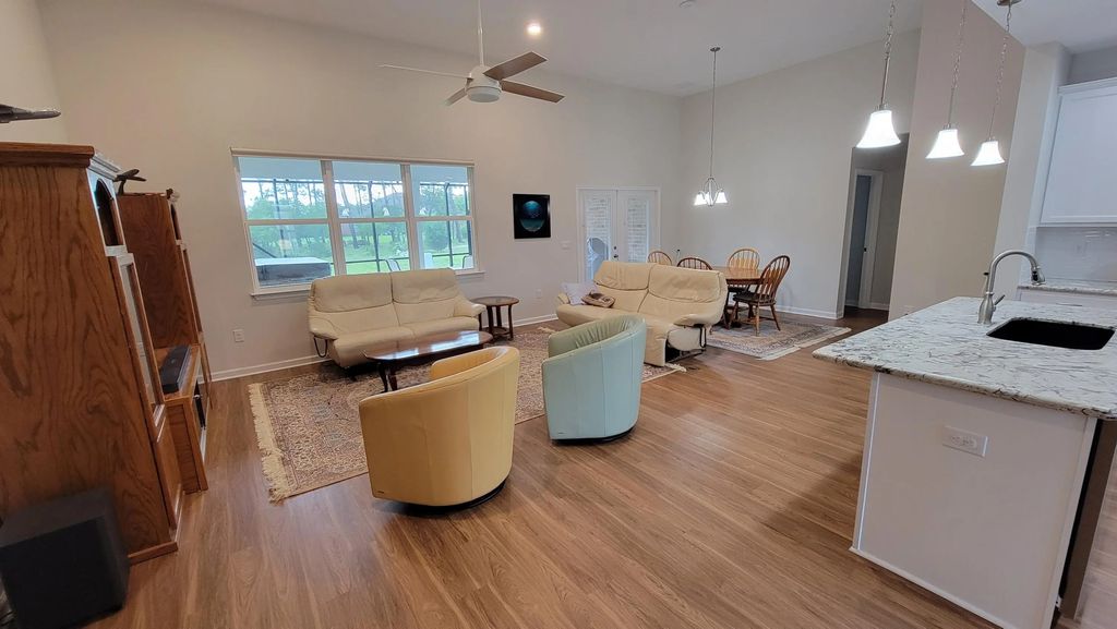 6 of 27 - 437 Gentle Wind Court, Freeport, FL