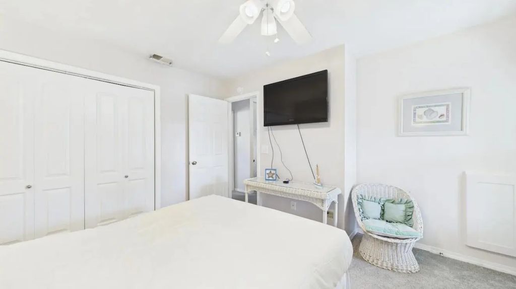 19 of 49 - 132 W Leslie Lane, Panama City Beach, FL