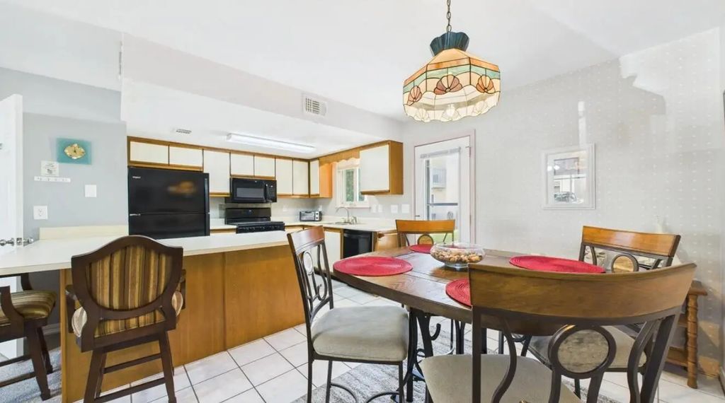 9 of 49 - 132 W Leslie Lane, Panama City Beach, FL