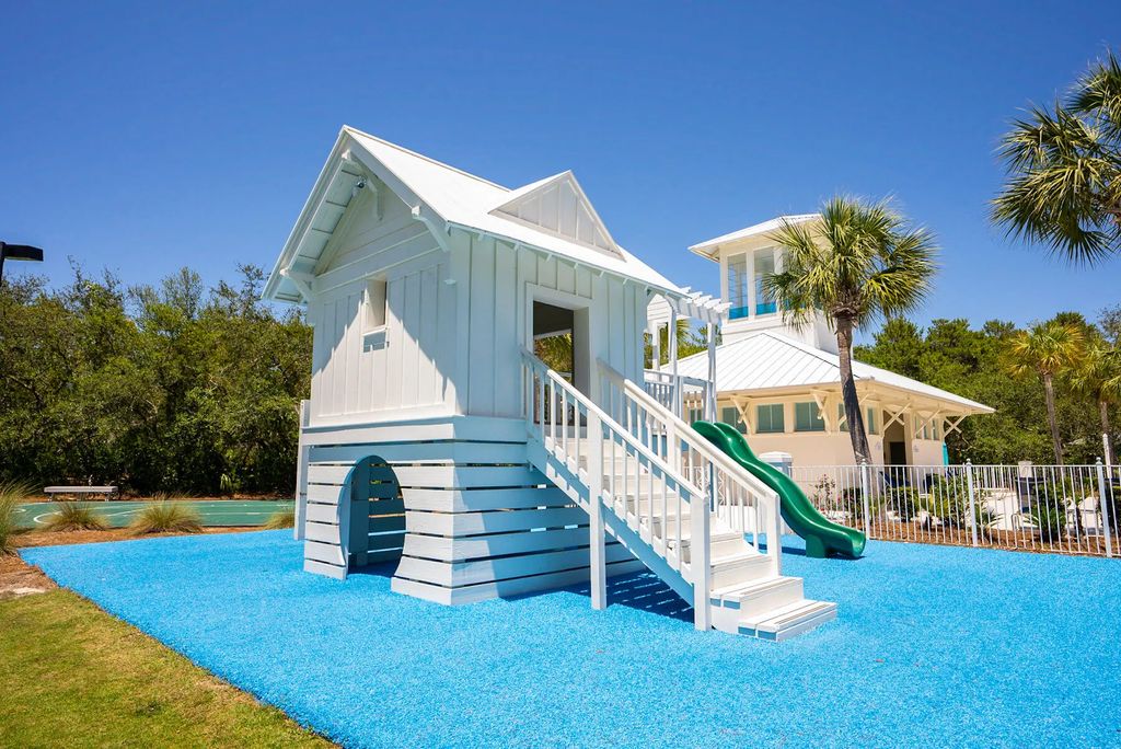 50 of 59 - 114 Carillon Market Street 402, Panama City Beach, FL