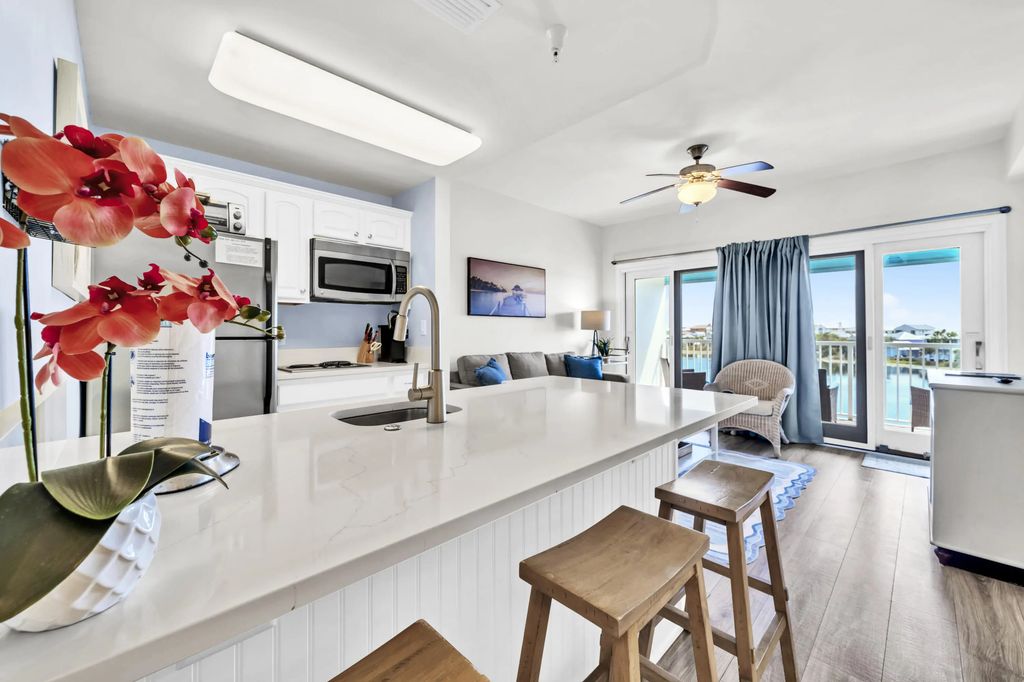 8 of 59 - 114 Carillon Market Street 402, Panama City Beach, FL