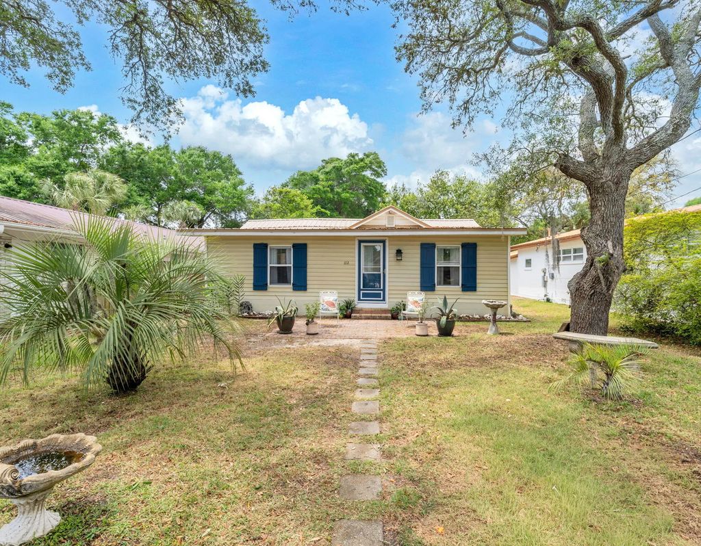 102 Se Magnolia Avenue, Fort Walton Beach