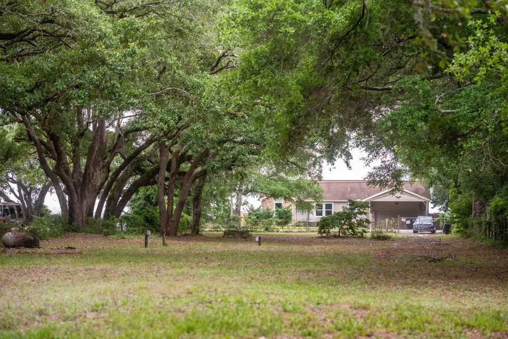 21 of 22 - 14332 Florida 20, Freeport, FL