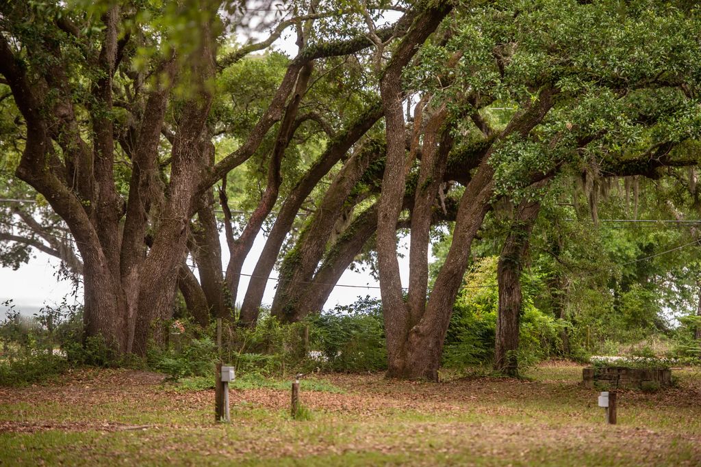 7 of 22 - 14332 Florida 20, Freeport, FL