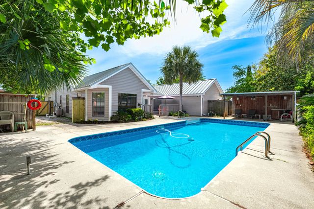 Photo of Listing #1002661