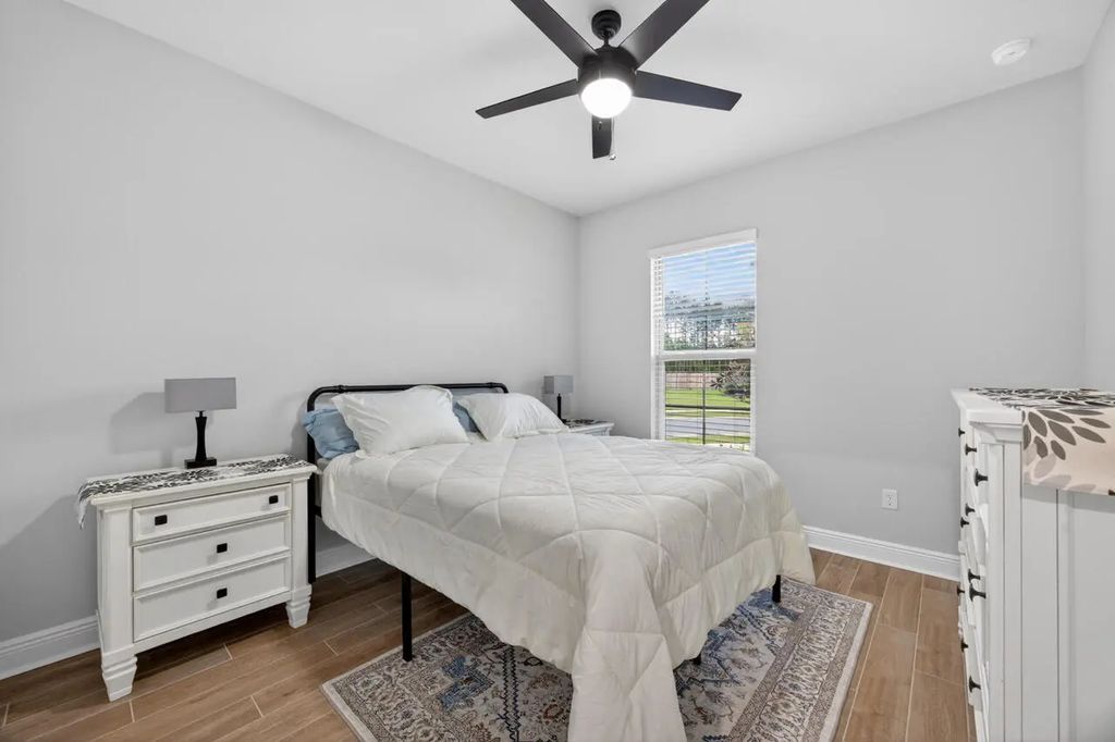 27 of 82 - 155 Lumen Loop, Freeport, FL