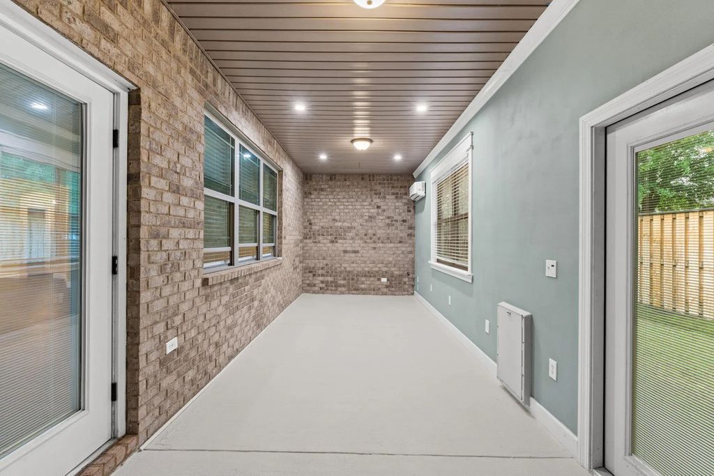 54 of 75 - 48 Madiera Drive, Freeport, FL