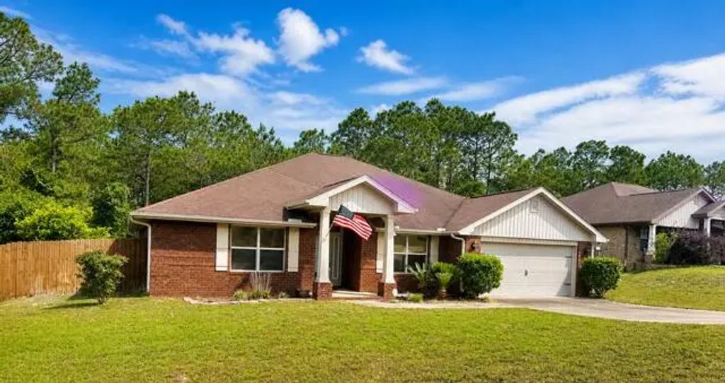 117 Strike Eagle Drive, Crestview