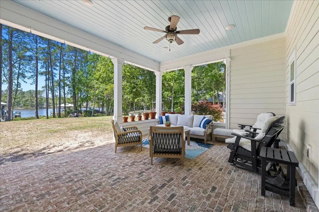 42 of 69 - 103 W Bayou Forest Drive, Freeport, FL