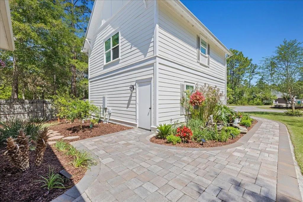 47 of 69 - 103 W Bayou Forest Drive, Freeport, FL
