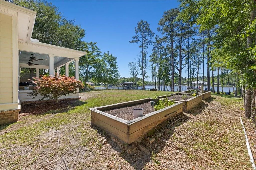 48 of 69 - 103 W Bayou Forest Drive, Freeport, FL