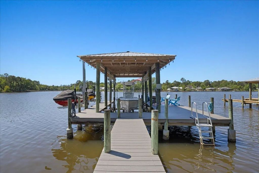 49 of 69 - 103 W Bayou Forest Drive, Freeport, FL