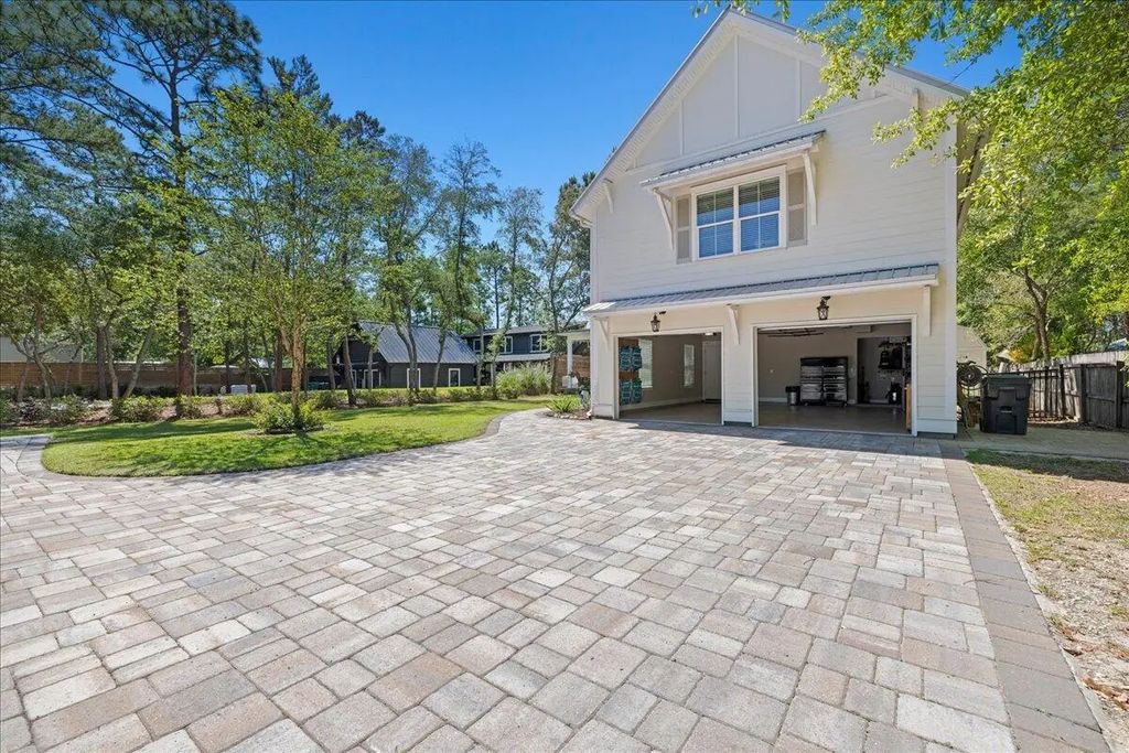 51 of 69 - 103 W Bayou Forest Drive, Freeport, FL