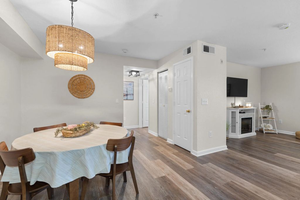 17 of 24 - 4030 Dancing Cloud Court 342, Destin, FL