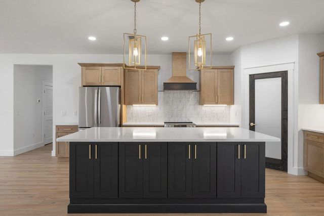 Photo of Listing #1002648