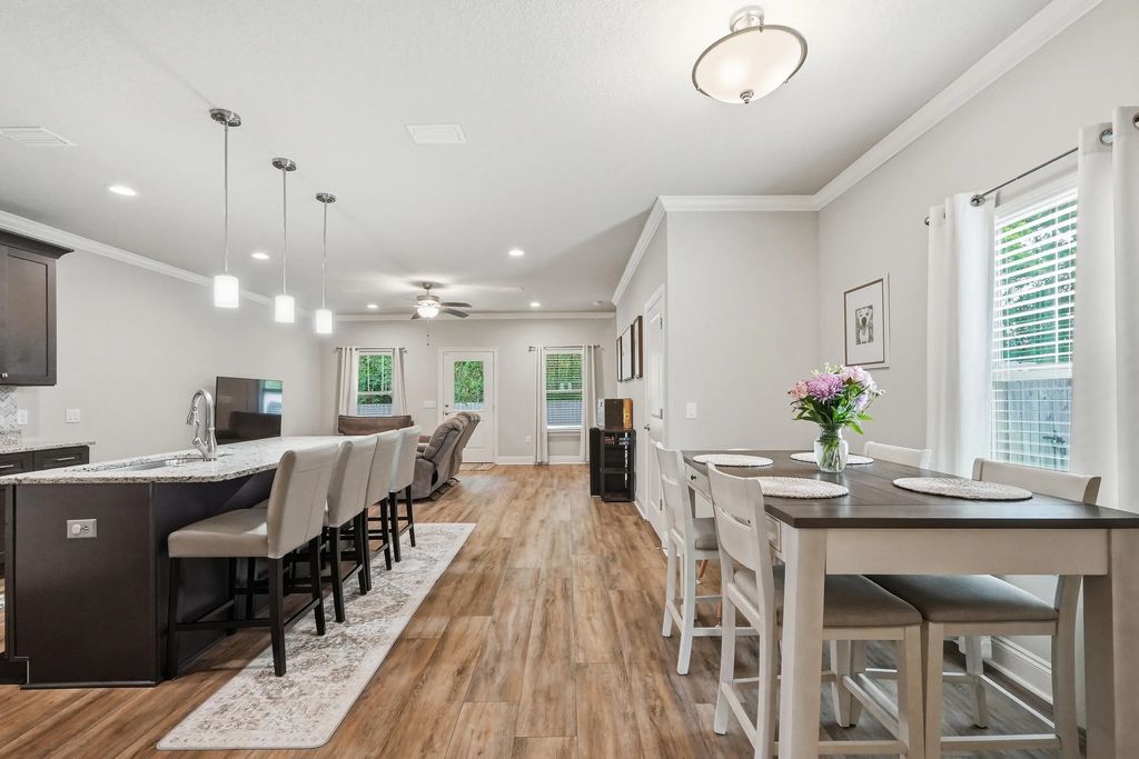 2267 Janet Street, Navarre