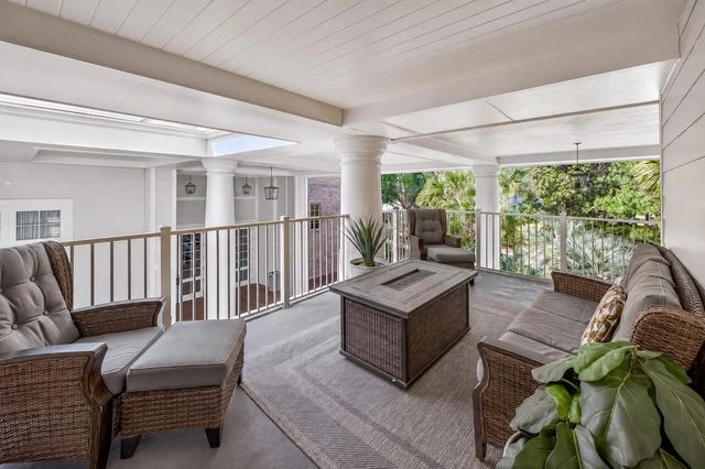 Photo of Listing #1002671