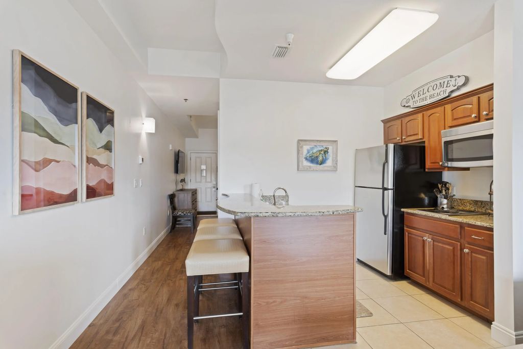 10 of 18 - 114 Carillon Market Street Unit 102, Panama City Beach, FL