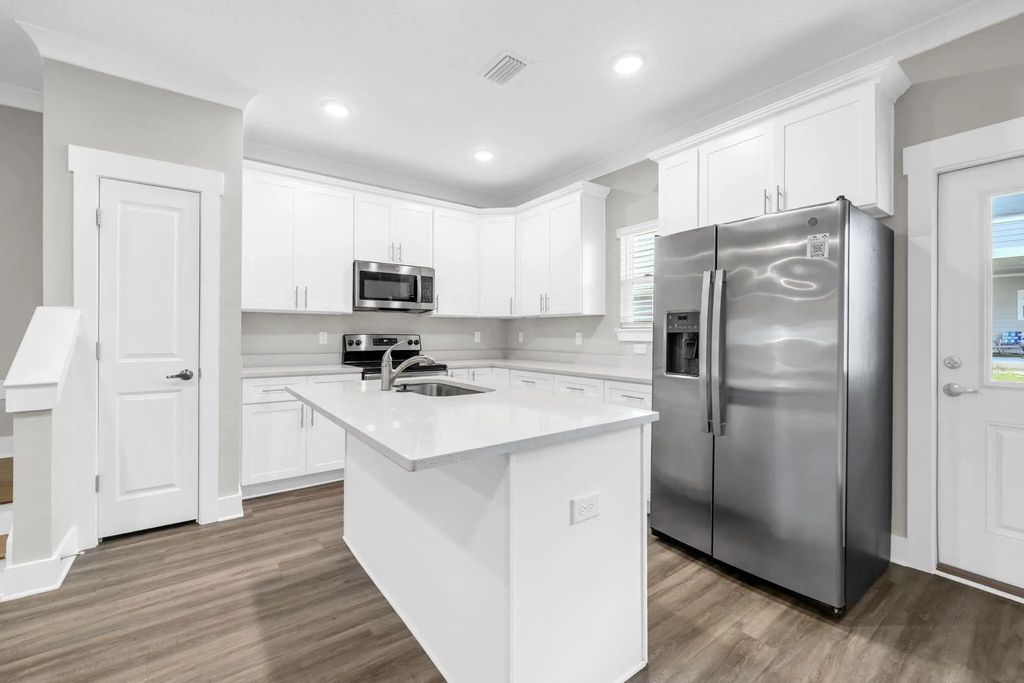 11 of 38 - 350 Date Palm Lane Savannah, Freeport, FL