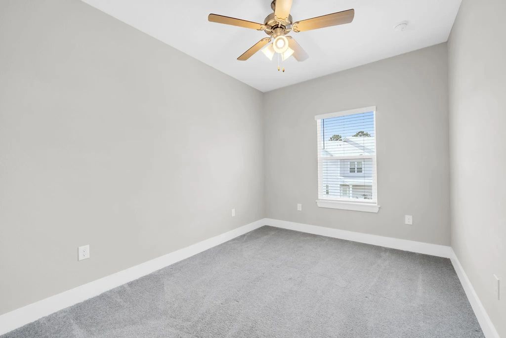 18 of 38 - 350 Date Palm Lane Savannah, Freeport, FL