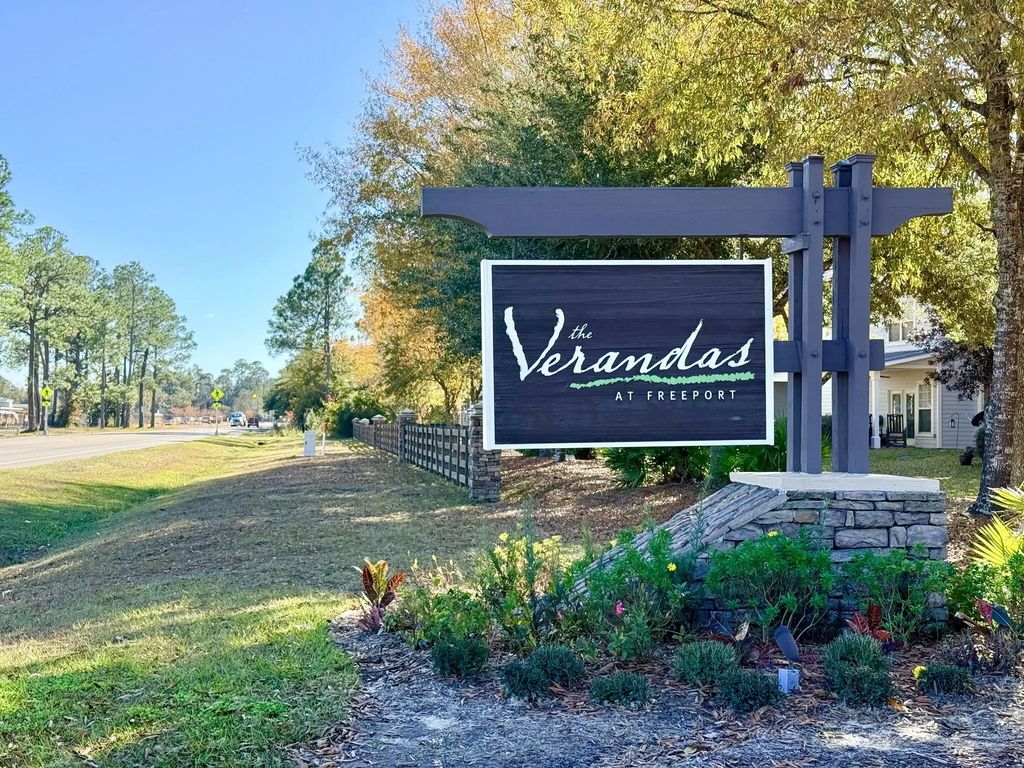 28 of 38 - 350 Date Palm Lane Savannah, Freeport, FL