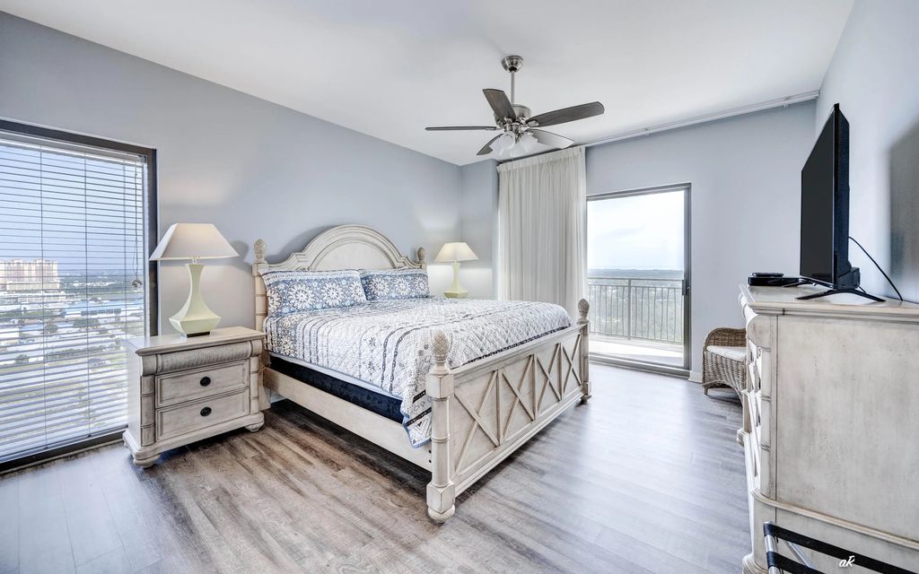 15 of 37 - 15100 Front Beach Road 1701, Panama City Beach, FL