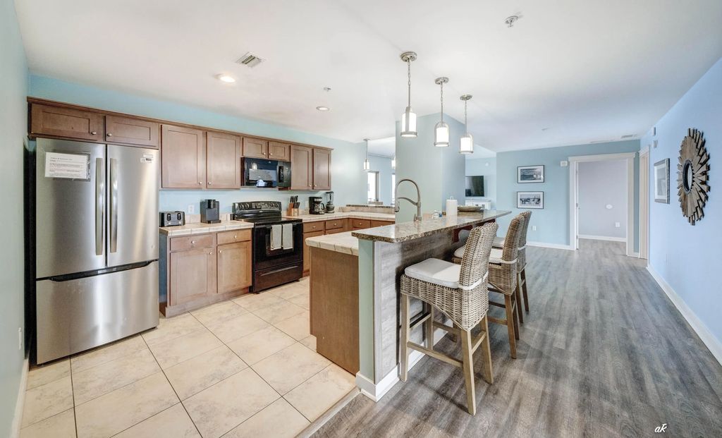 7 of 37 - 15100 Front Beach Road 1701, Panama City Beach, FL