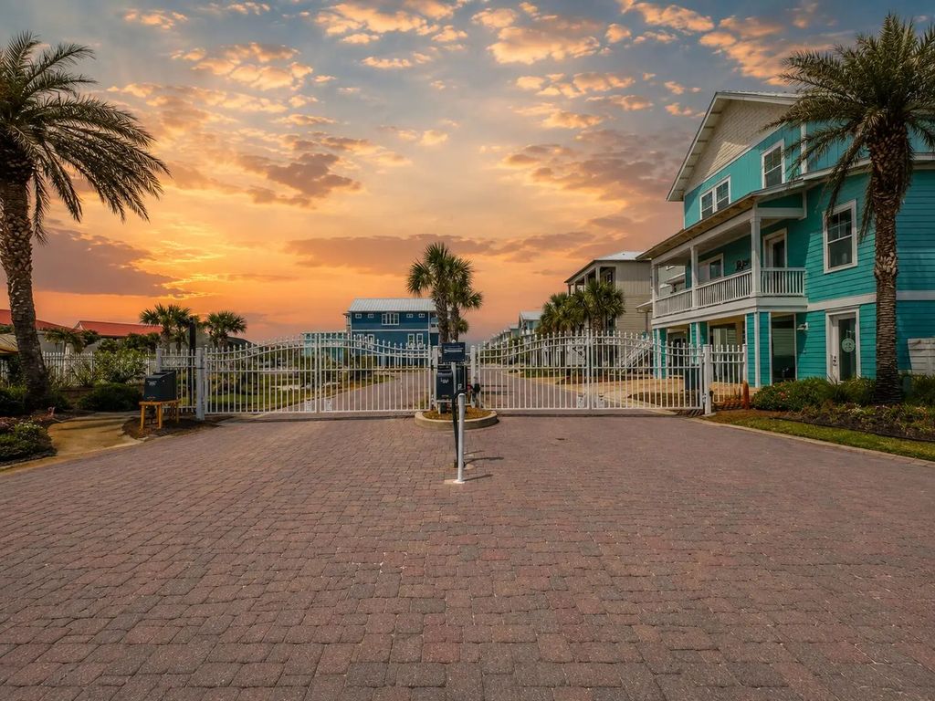 1490 Seaside Circle, Navarre