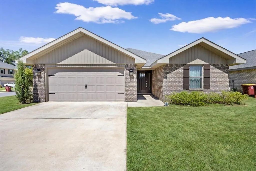 232 Baycliff Drive, Crestview