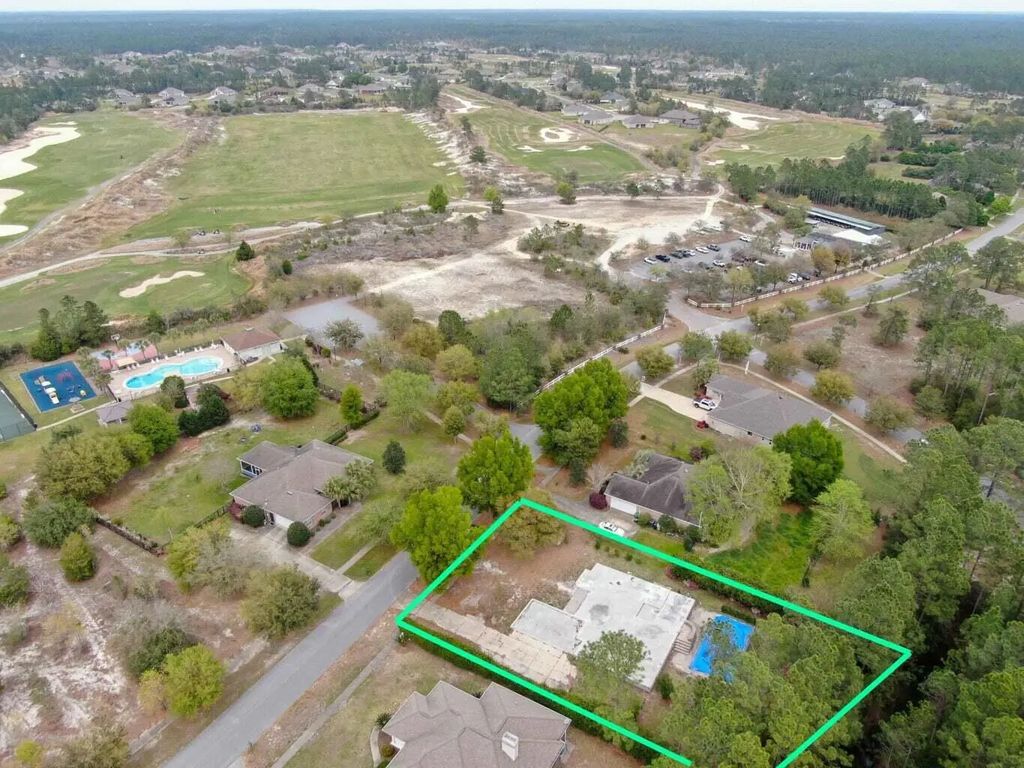 3 of 17 - 69 E Club House Drive, Freeport, FL