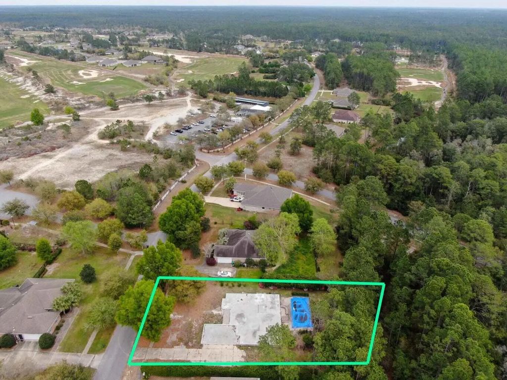 4 of 17 - 69 E Club House Drive, Freeport, FL