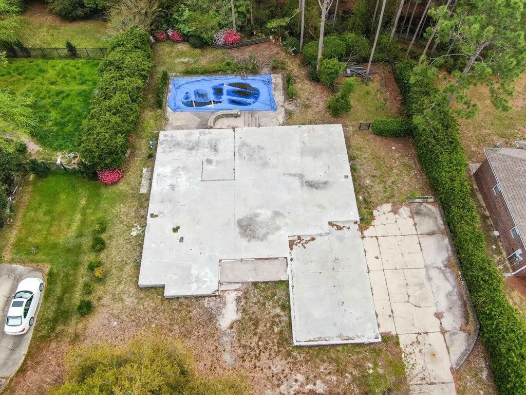 5 of 17 - 69 E Club House Drive, Freeport, FL