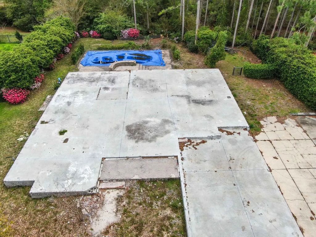 6 of 17 - 69 E Club House Drive, Freeport, FL