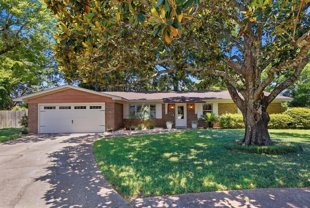 4 Forest Grove Place, Fort Walton Beach