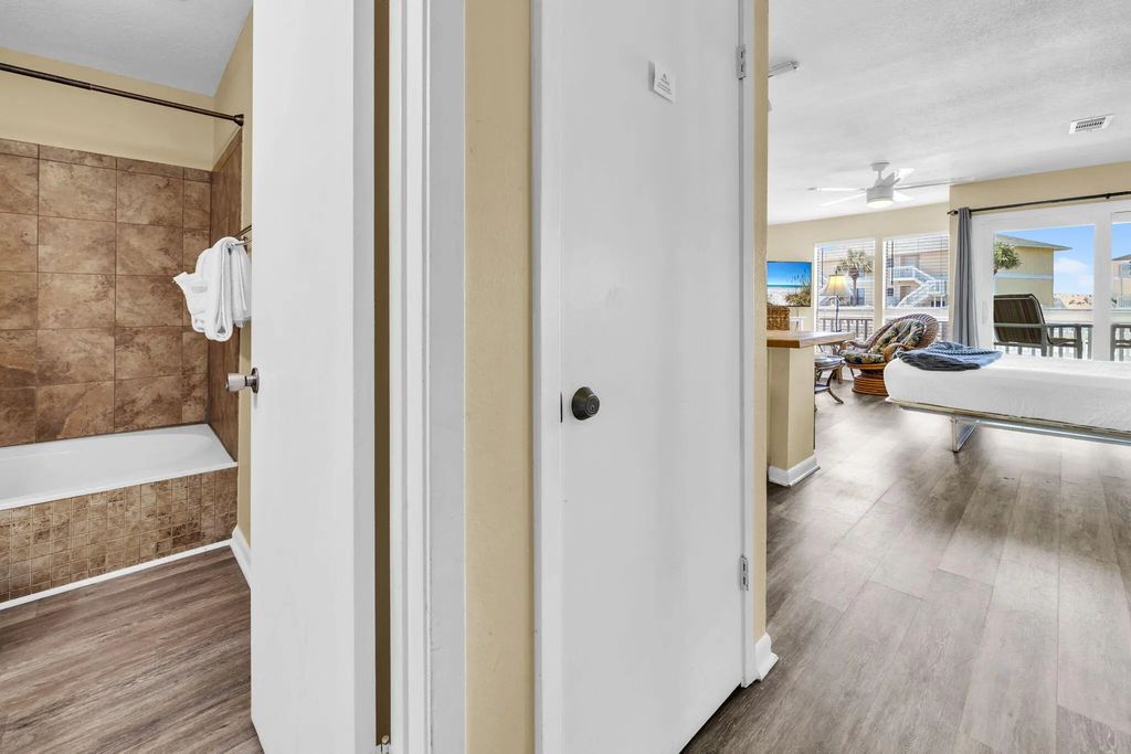 18 of 53 - 775 Gulf Shore Drive 8107, Destin, FL