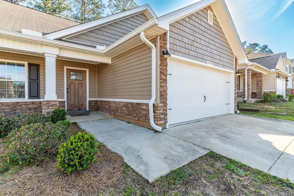 203 Wainwright Drive, Crestview