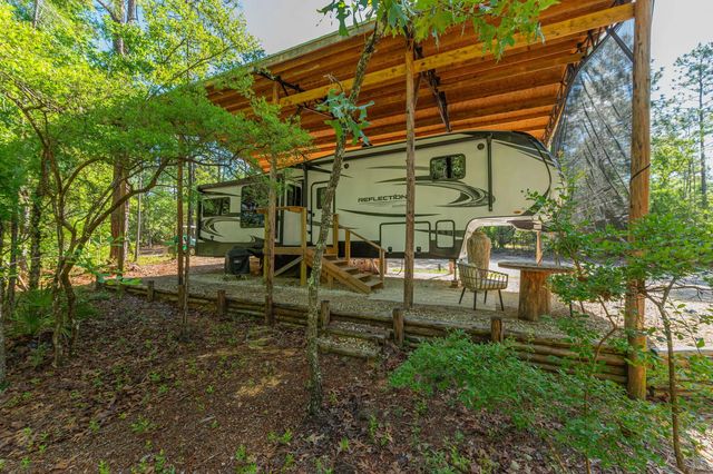 Photo of Listing #1003306