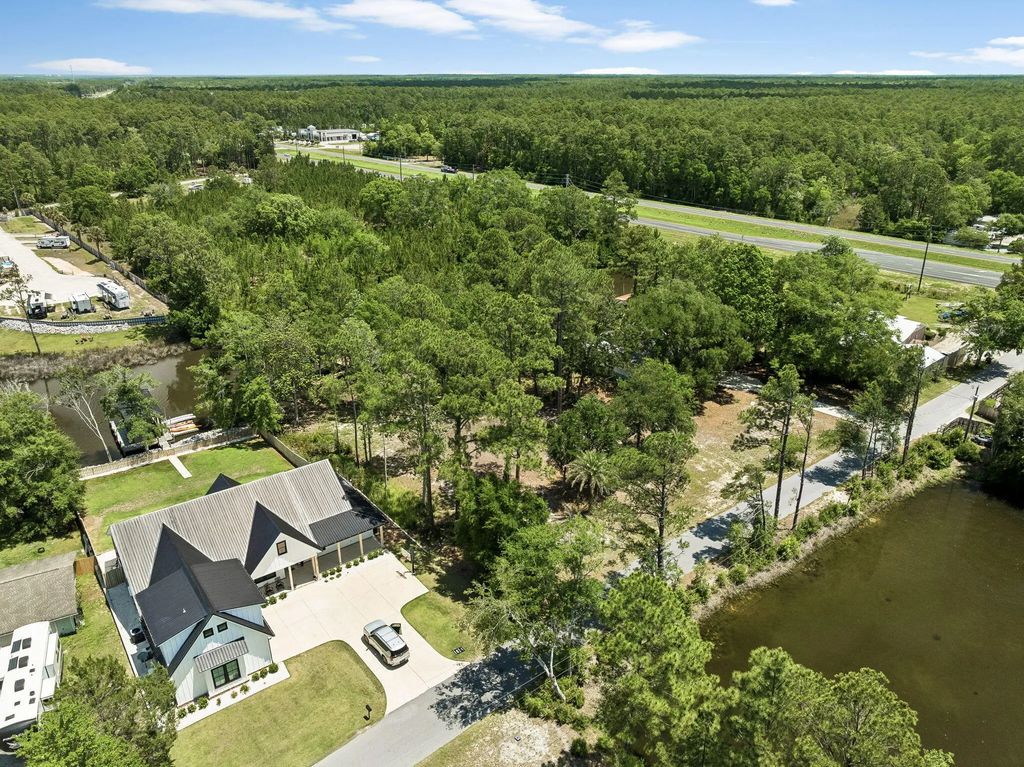 10 of 28 - 92 Waterside Lane, Freeport, FL