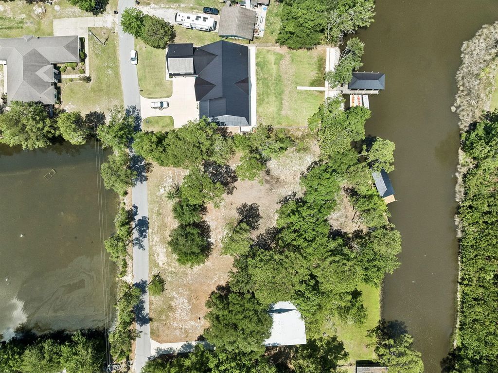 11 of 28 - 92 Waterside Lane, Freeport, FL